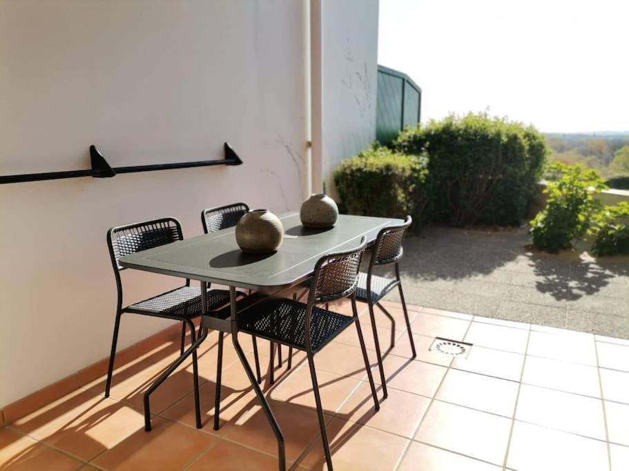 T1 Bis Avec Piscine Vue Golf Et Montagnes Apartment Arcangues Ngoại thất bức ảnh