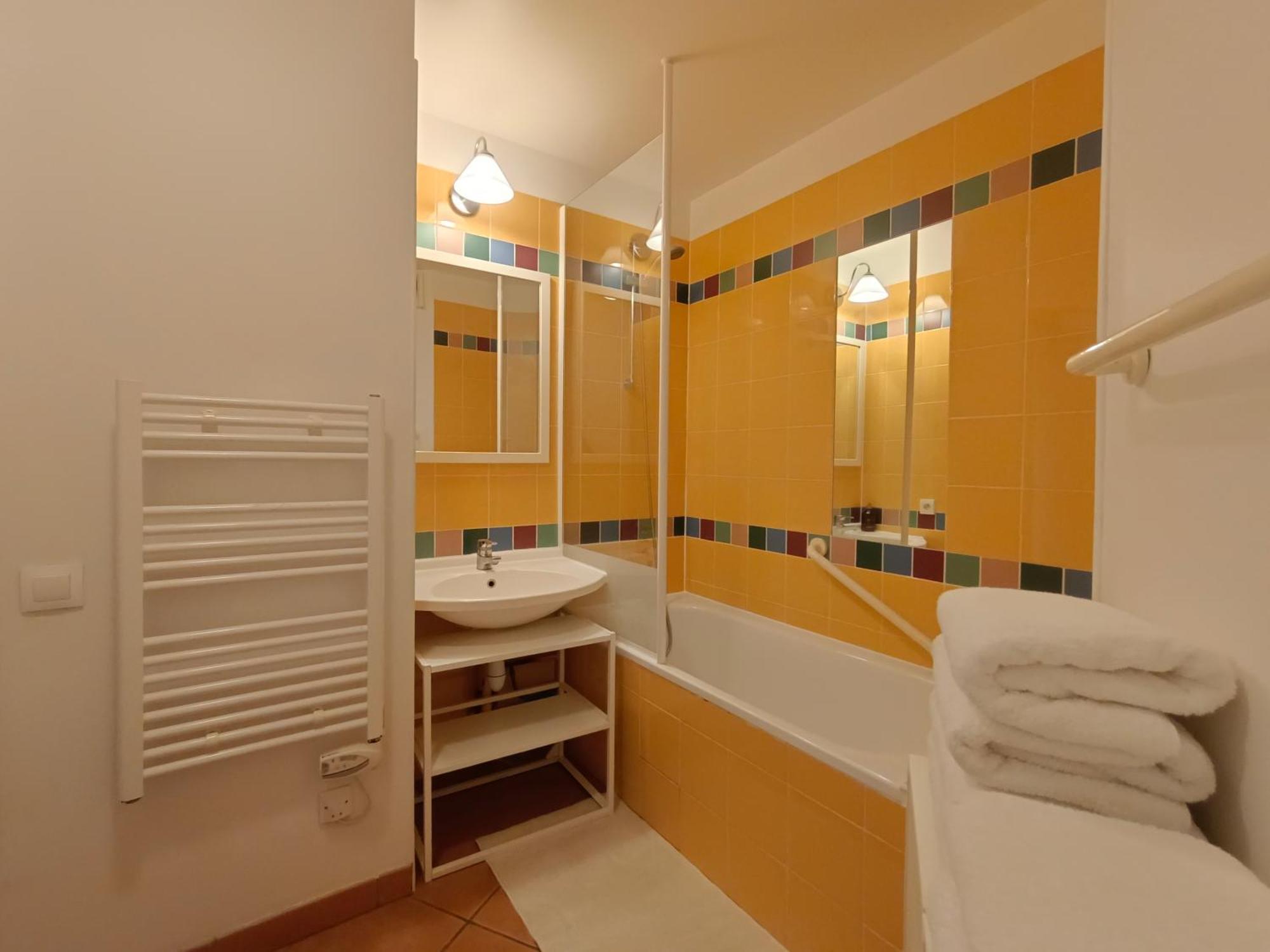 T1 Bis Avec Piscine Vue Golf Et Montagnes Apartment Arcangues Ngoại thất bức ảnh